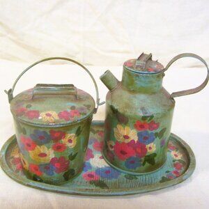 VTG SMALL METAL CREAMER & SUGAR ON A TRAY, HAND PAINTED FLOWERS DISTRESSED LOOK